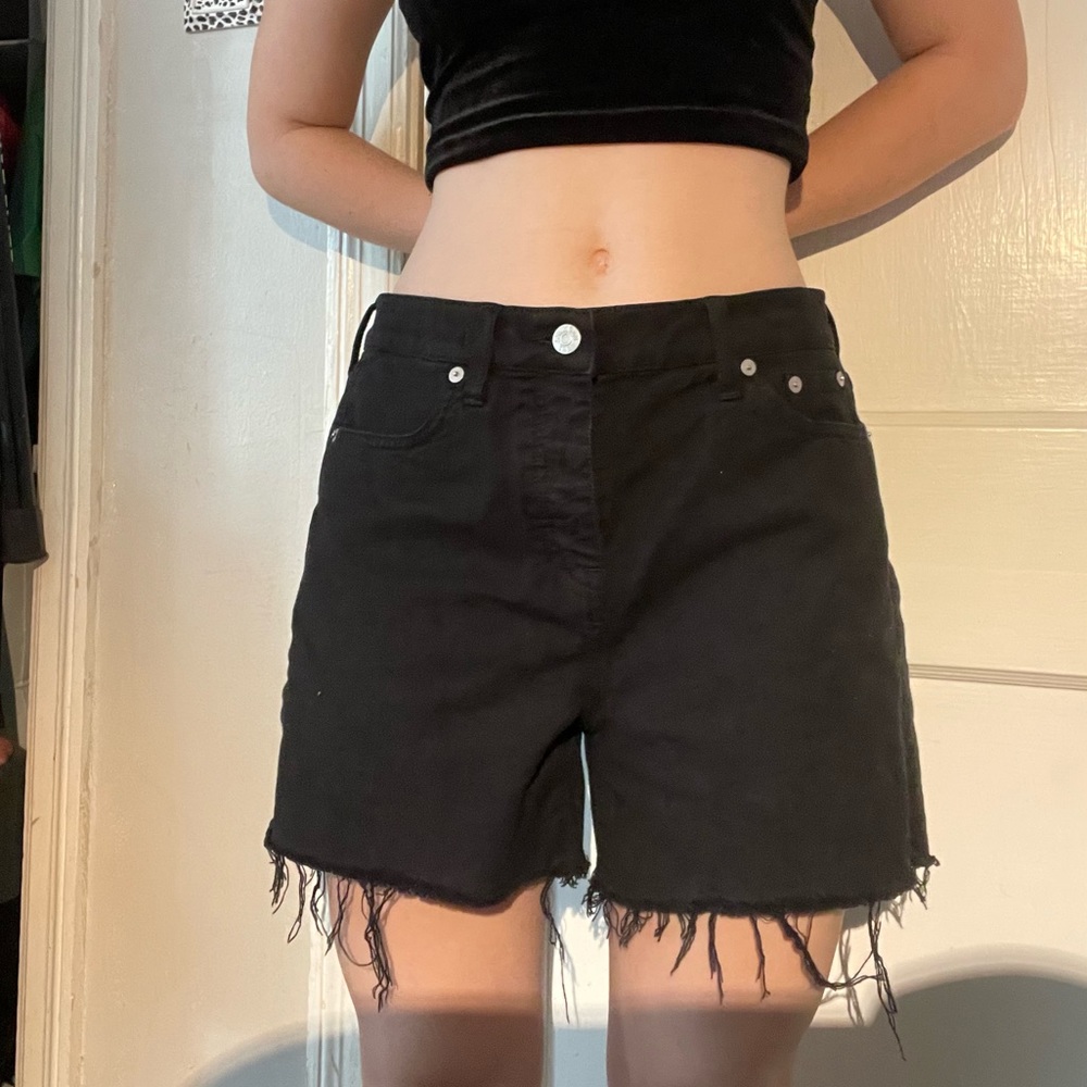 black loose fit jean shorts